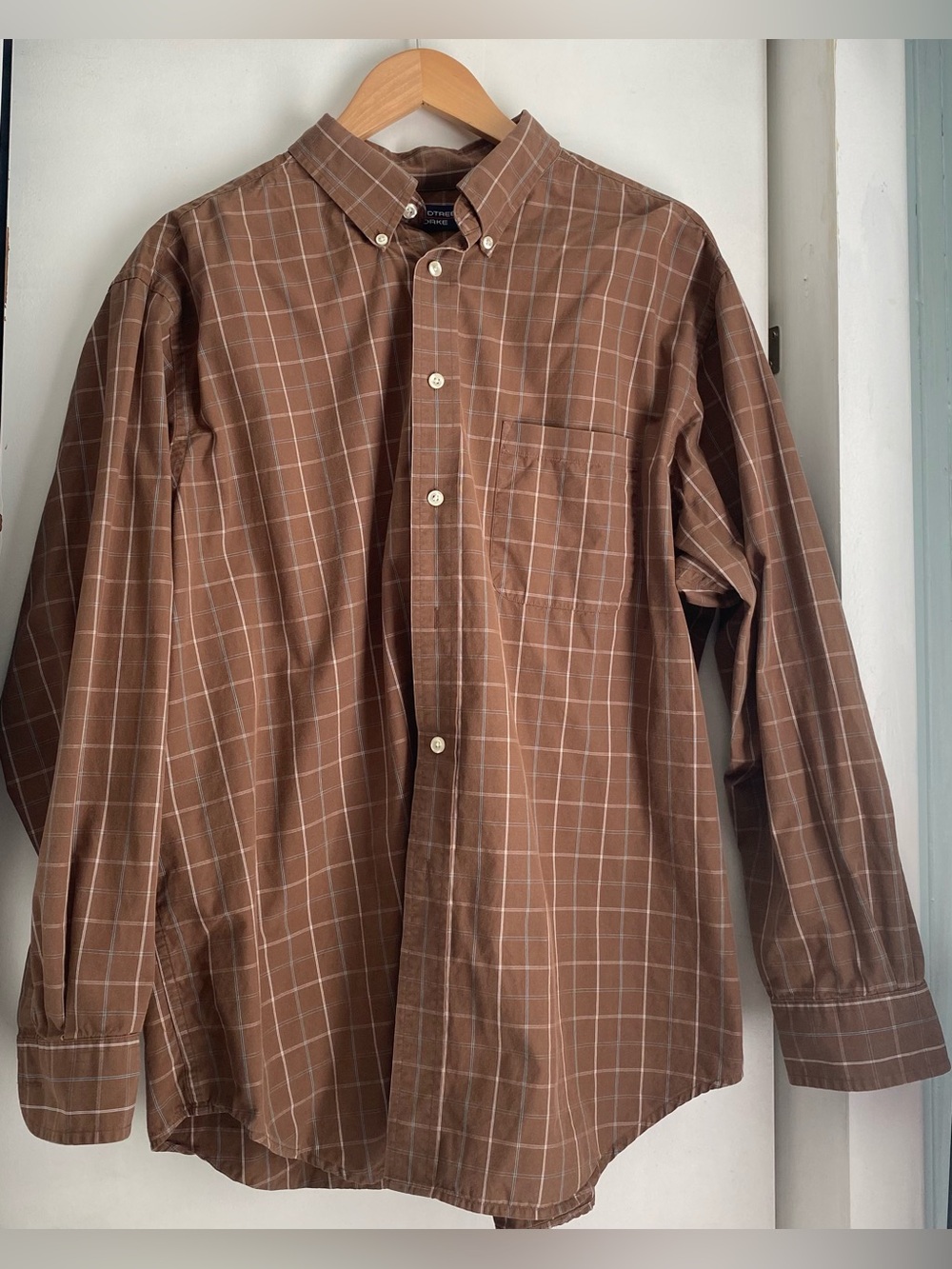 Roundtree & Yorke Men's XL Brown Plaid Cotton Woven Button-Down LS Pockets